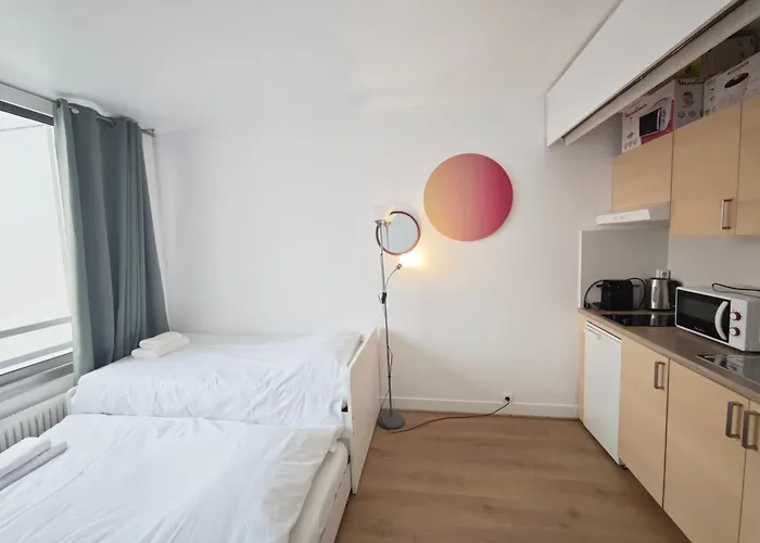 Eiffel Tower 10 Min Walk Charming By Seine アパート