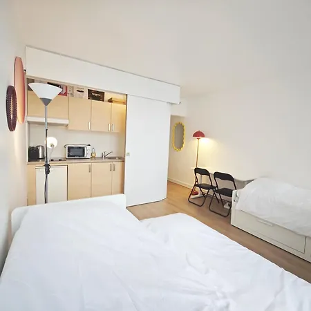 Eiffel Tower 10 Min Walk Charming By Seine 公寓 巴黎